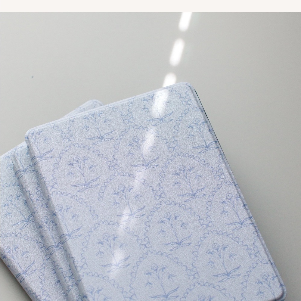 Page the Shop Blue Cottage Core Kindle Oasis Case English Cottage